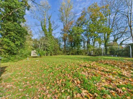 5 bedroom Detached house for sale in Reading Road, Stratfield Turgis, RG27