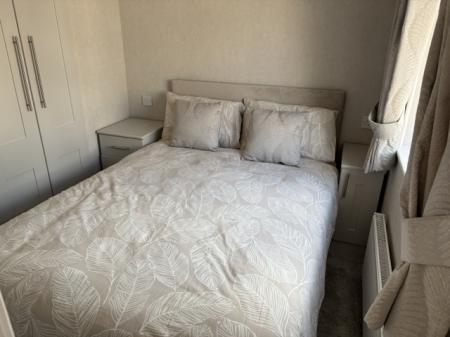 1 bedroom Park home for sale in Sandleford Lodge, Thatcham, RG19