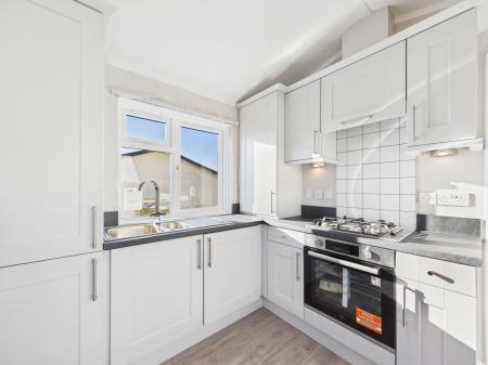 1 bedroom Park home for sale in Sandleford Lodge, Thatcham, RG19