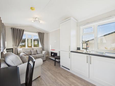 1 bedroom Park home for sale in Sandleford Lodge, Thatcham, RG19