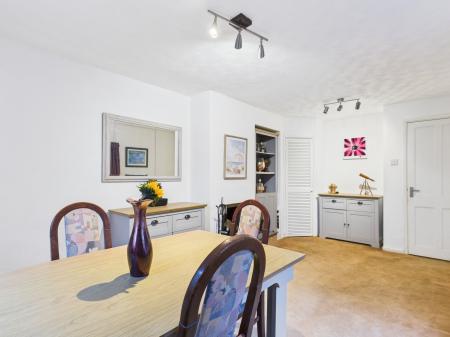 3 bedroom Detached house for sale in Soke Road, Silchester, RG7