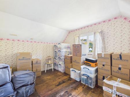 2 bedroom Cottage for sale in Soke Road, Reading, RG7