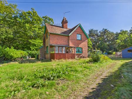 2 bedroom Cottage for sale in Soke Road, Reading, RG7
