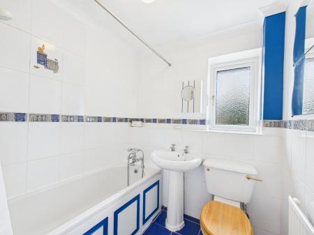 2 bedroom End of terrace house for sale in St Mary's Court, Bramley, RG26