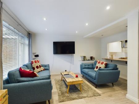 3 bedroom End of terrace house for sale in Swanwick Walk, Tadley, RG26