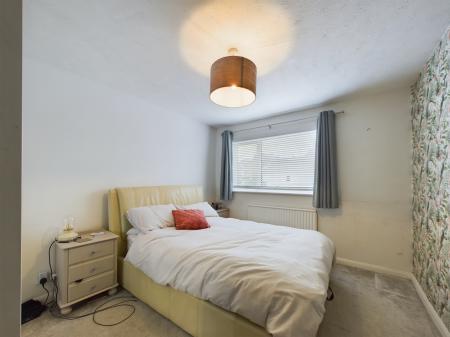 3 bedroom End of terrace house for sale in Swanwick Walk, Tadley, RG26