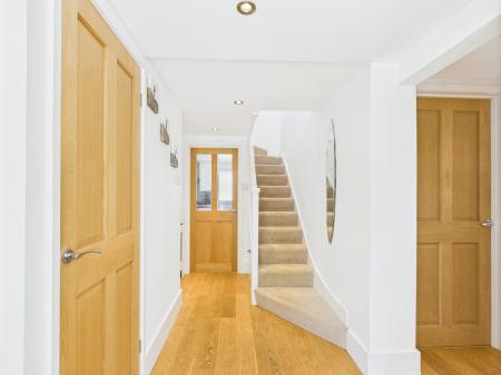 4 bedroom Semi-detached house for sale in The Glen, Tadley, RG26