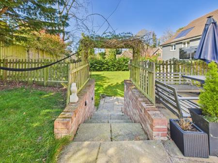 4 bedroom Detached house for sale in The Glen, Tadley, RG26