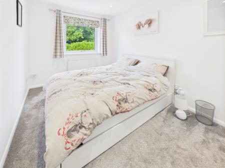 4 bedroom Semi-detached house for sale in Valley Way, Tadley, RG26