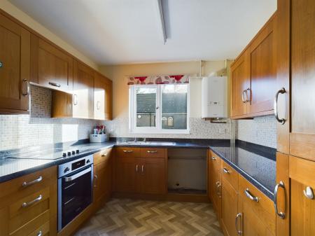 1 bedroom Bungalow for sale in Wakeford Court, Tadley, RG26