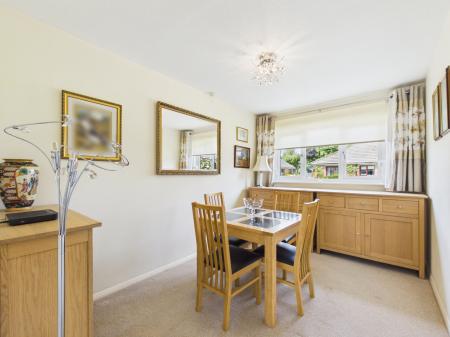 2 bedroom Bungalow for sale in Wakeford Court, Tadley, RG26