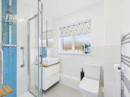 2 bedroom Terraced bungalow for sale in Wakeford Court, Pamber Heath, RG26