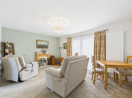 2 bedroom Terraced bungalow for sale in Wakeford Court, Pamber Heath, RG26