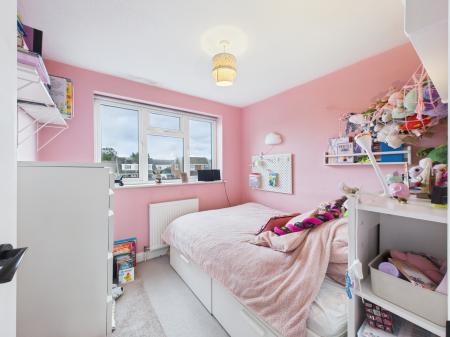 4 bedroom Detached house for sale in Oakfield Road, Tadley, RG26