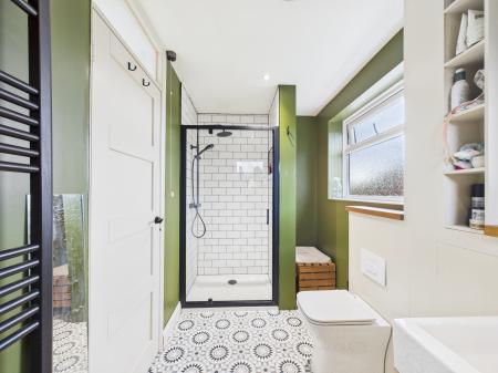 4 bedroom Detached house for sale in Oakfield Road, Tadley, RG26