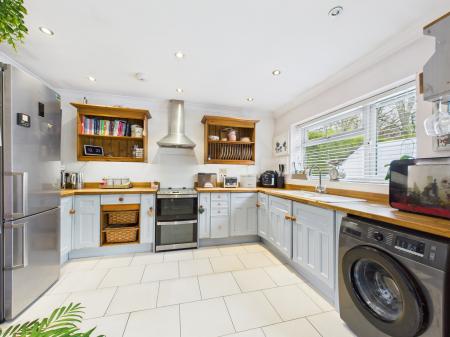 3 bedroom Detached bungalow for sale in Wolverton Road, Baughurst, RG26