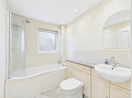 2 bedroom Semi-detached house to let in Weyhill Close, Tadley, RG26