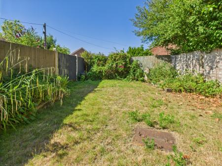3 bedroom Terraced House for sale in West Street, Tadley, RG26