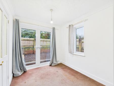 3 bedroom End of terrace house for sale in Monkswood Crescent, Tadley, RG26