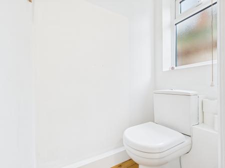 4 bedroom Detached house for sale in Bramley Road, Pamber End, RG26