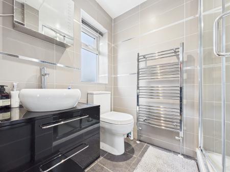 4 bedroom Detached house for sale in Bramley Road, Pamber End, RG26