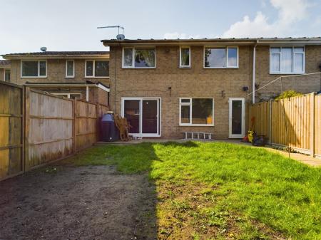 3 bedroom Terraced House to let in Barlows Road, Gutteridge Lane, Tadley, RG26