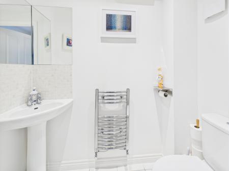 6 bedroom Detached house for sale in Fallows Road, Reading, RG7