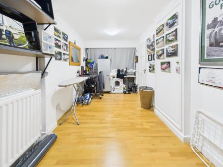 4 bedroom Detached bungalow for sale in Newtown, Tadley, RG26