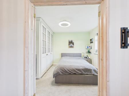 4 bedroom Detached bungalow for sale in Newtown, Tadley, RG26