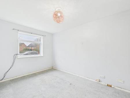 2 bedroom Flat for sale in Tunworth Court, Tadley, RG26