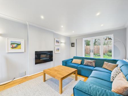 4 bedroom Detached house for sale in The Mews, Bramley, RG26