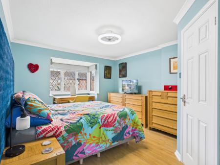 4 bedroom Detached house for sale in The Mews, Bramley, RG26