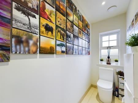 4 bedroom Detached house to let in Sandy Lane, Pamber Heath, RG26