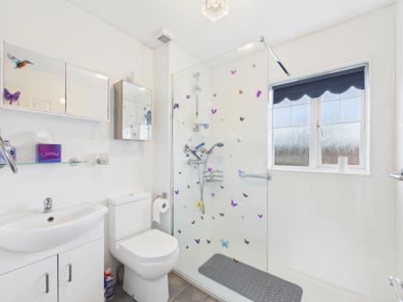 3 bedroom Terraced House to let in Besom Court, Tadley, RG26