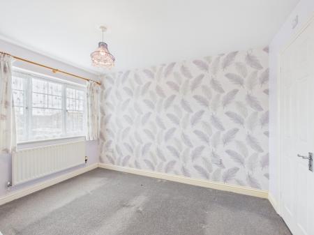 3 bedroom Terraced House to let in Besom Court, Tadley, RG26