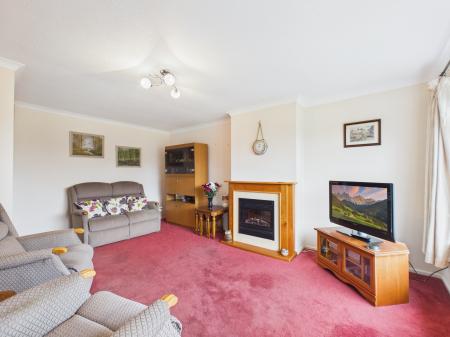 2 bedroom Semi-detached bungalow for sale in Swains Road, Tadley, RG26