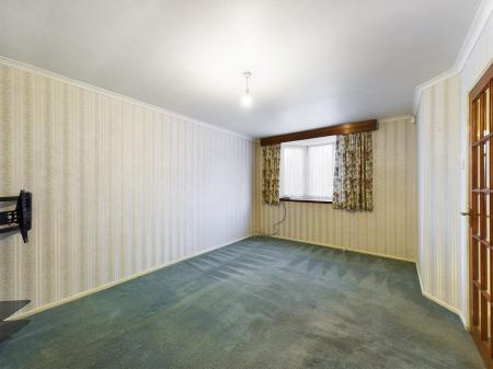 3 bedroom Semi-detached house to let in Bishopswood Road, Tadley, RG26