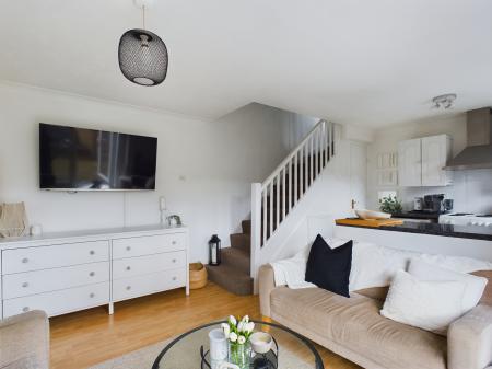 1 bedroom Terraced House to let in Warblington Close, Tadley