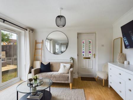 1 bedroom Terraced House to let in Warblington Close, Tadley