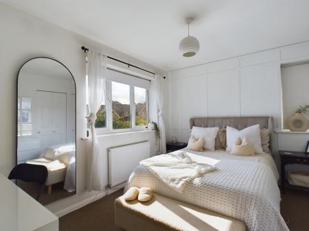 1 bedroom Terraced House to let in Warblington Close, Tadley