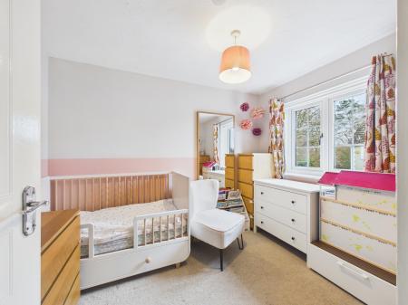 2 bedroom Terraced House for sale in Pond Road, Bramley, RG26
