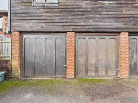 2 bedroom Terraced House for sale in Pond Road, Bramley, RG26