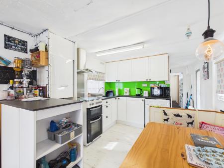 2 bedroom Park home for sale in Oaktree Avenue, Thatcham, RG19