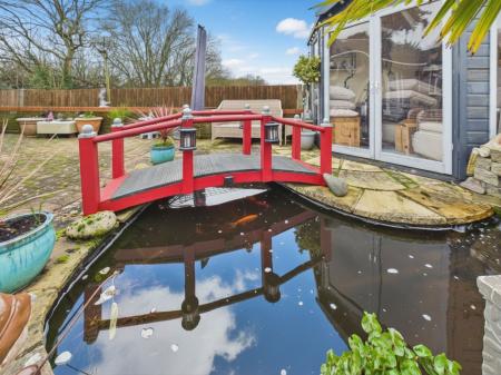 4 bedroom Detached bungalow for sale in New Road, Pamber Green, RG26