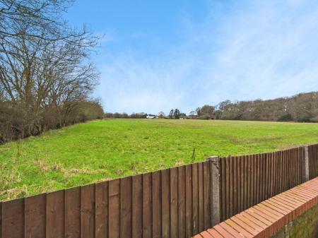 4 bedroom Detached bungalow for sale in New Road, Pamber Green, RG26