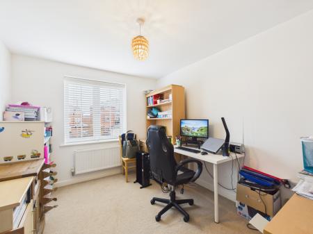 4 bedroom Semi-detached house for sale in Royal Gardens, Tadley, RG26