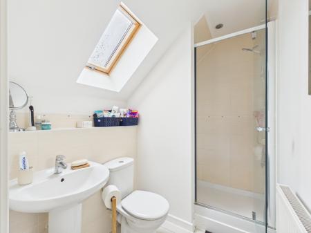 4 bedroom Semi-detached house for sale in Royal Gardens, Tadley, RG26