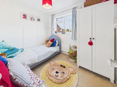 4 bedroom Detached house for sale in Winchfield Gardens, Tadley, RG26