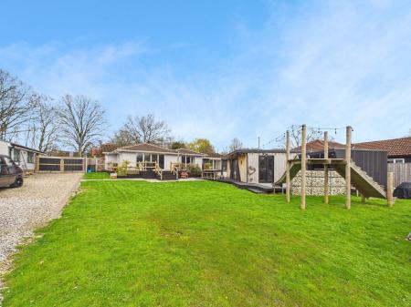 New Road, Little London, RG26