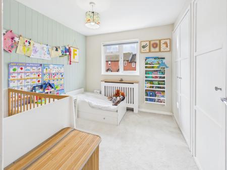 2 bedroom Semi-detached house for sale in Farringdon Way, Tadley, RG26